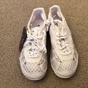 Nfinity Vengeance cheer shoes